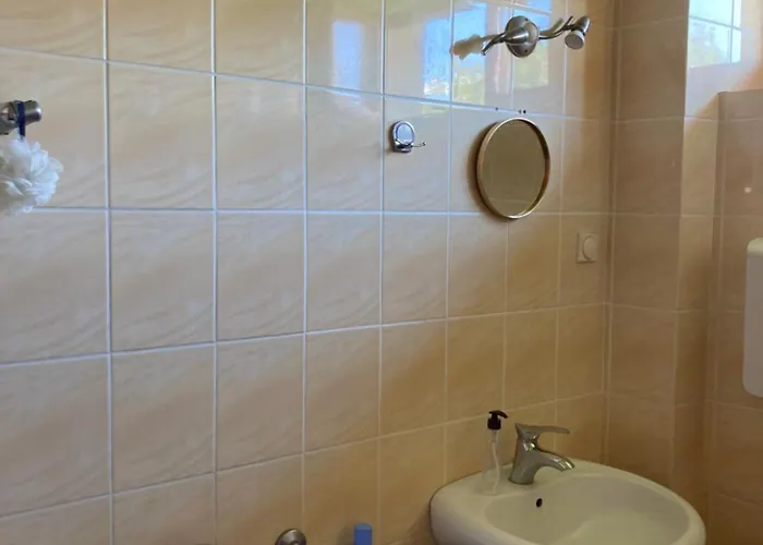 Artists Apartament *